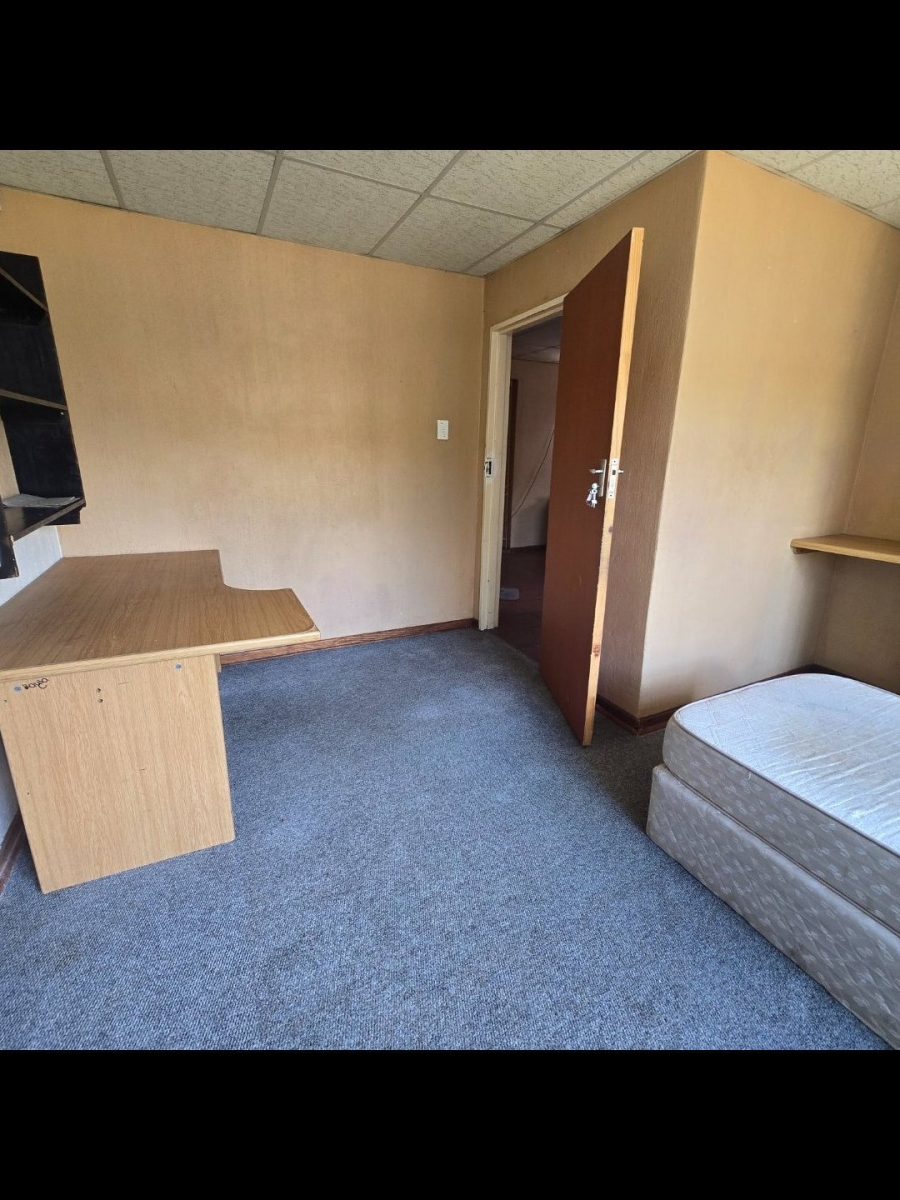 13 Bedroom Property for Sale in Universitas Free State
